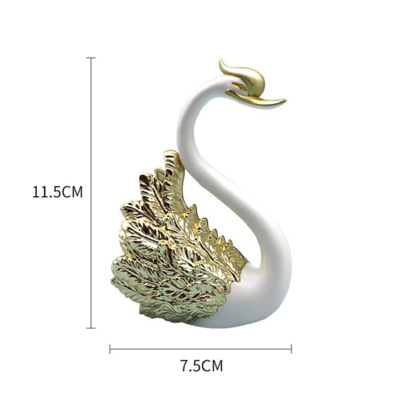 Mini Swan Couple Model Figurine Collectibles Car Interior Wedding Cake Decoration Wedding Gift for Guest Home Accessories